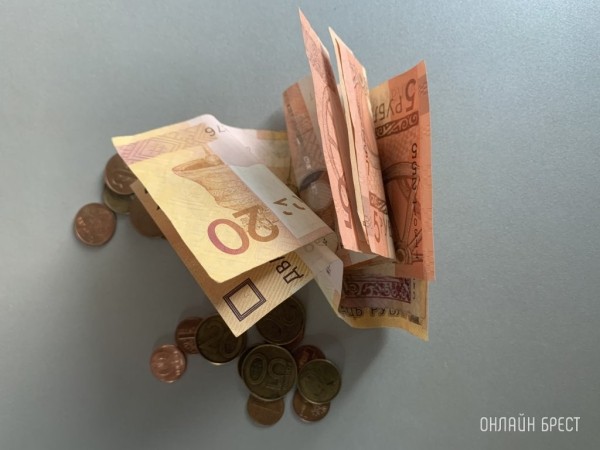 Крупные предприятия Беларуси ищут работников. Какие зарплаты предлагают?